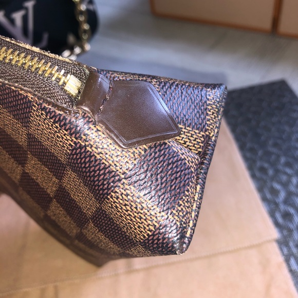 SOLD Authentic LV Damier Ebene Cosmetic Pouch - Picture 7 of 16